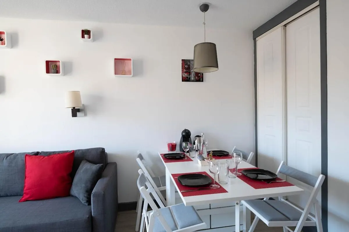 Cozy Apartment In Cannes - Air Conditioning, Wi-Fi, Beach 2 Minutes Away